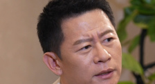 宝贝把腿开大让我添添视频